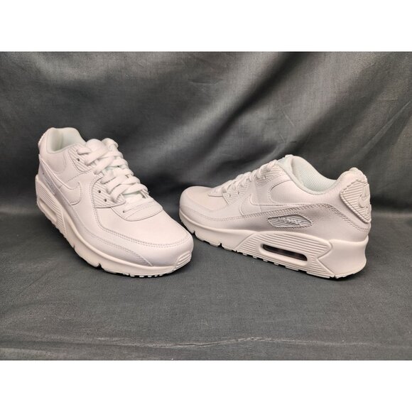 Nike Boys Air Max 90 LTR (PS) Leather Triple White Size 2Y BRAND NEW NO BOX !! - Picture 1 of 15